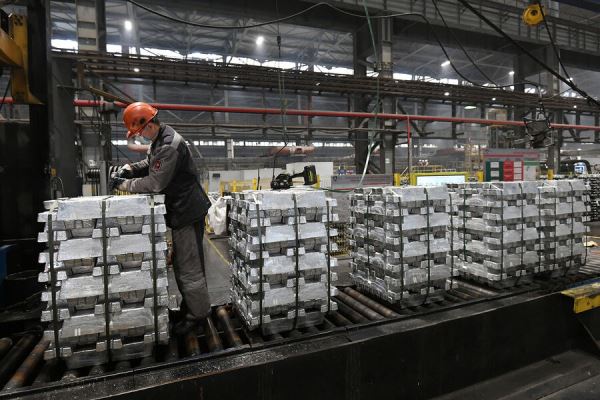 США могут повысить пошлины на российский алюминий к годовщине спецоперации 
