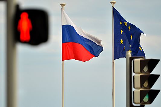 "Ведомости": ЕБРР заподозрил соседние с Россией страны в помощи Москве в обходе западных санкций